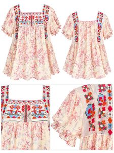 Boho Embroidered Floral Blouse Size M-L 36"-38"