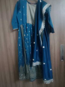 Elegant Blue Kurta Set
