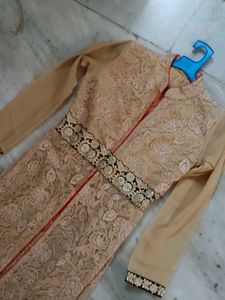 Embroidered Front Slit Kurta