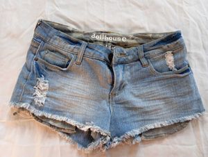 dollhouse denim shorts