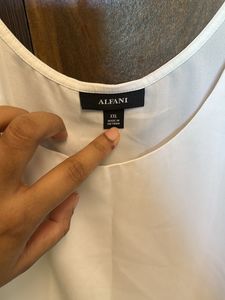 Chic White Sleeveless Top