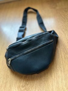 Black Fanny Pack/Waist Bag