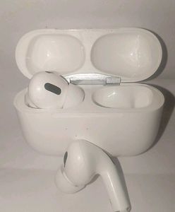 Wireless Earbuds with Charging Case
