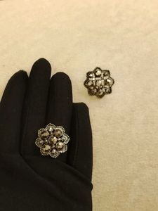 Sparkling Flower Stud Earrings