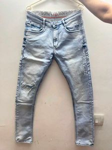 Men's Premium Light Wash Ripped Jeans