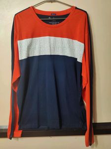 Men's Casual Tshirt.Like New. Good Condition.