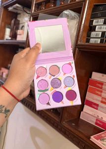 S.F.R Colour eyeshadow palette