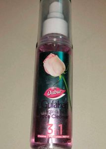 Dabur Gulabari Face Cleanser