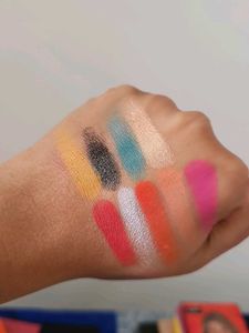 juvia's eyeshadow palatte US brand