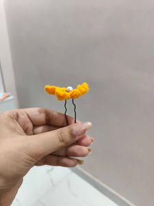 Crochet sunflower pin 🌻