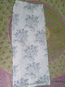 Flowy Floral Print Maxi Skirt