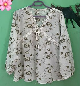 🌿Floral Lace Tunic Top