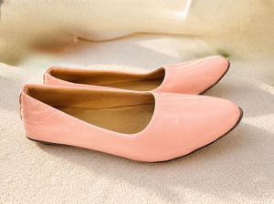 Elegant Blush Pink Glossy Ballet Flats 👠