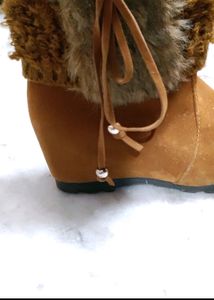 Boots And Dressberry Sandals