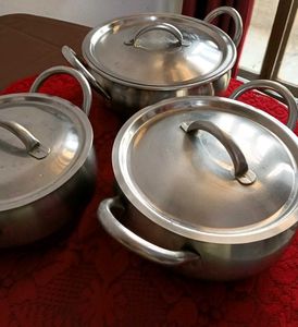 Set of 3 Stainless Steel Pots with lids
