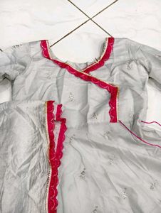Elegant Grey Kurta Set with Pink Trim