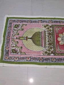 Islamic Prayer Mat with Dome Design