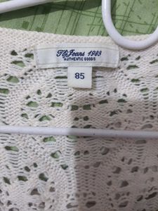 Cream Textured V-Neck Long Sleeve Kitted Top