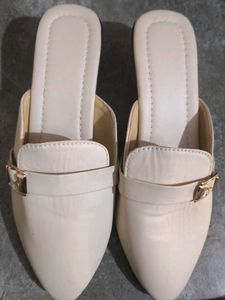 Stylish Women's Beige Mules