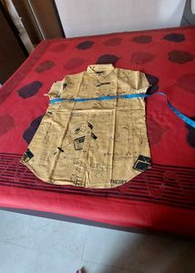 Men's half sleeves shirt