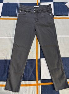 Stylish Grey High-Waist Jeans