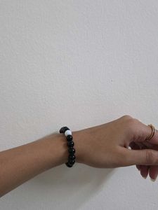 Black Beaded Bracelet with White Accent