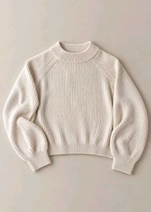 RIBBED MOCK NECK SWEATER