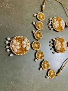 Elegant Pearl &amp; Gold Yellow Jewelry
