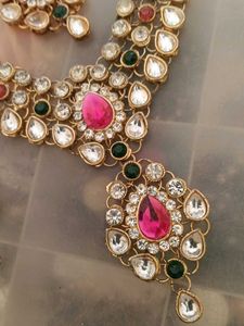 Exquisite Kundan Necklace and Earring Set