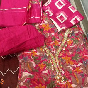 Two dupatta Embellished Floral Kurta Set
