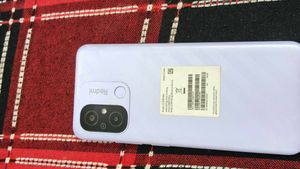 Redmi 12 C mobile in fully working condition
