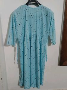 Xl Feeding top,Light Blue +white &amp; black Pr