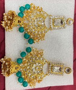 Beautiful Gold Jhumka Earrings