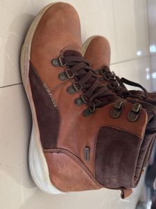 WoMen's Brown Leather Lace-Up Boots