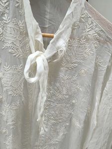 Elegant White Chikankari Kurta