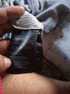 H&amp;M original branded tisart