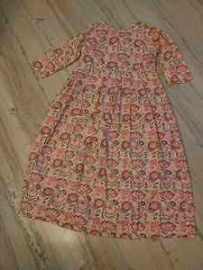 Elegant Floral Print Kurta Set