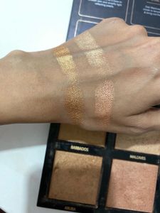 Huda Beauty 3D Highlighter Palette in shade Bronze