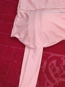 price droppp.. Peach Crop Top