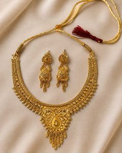 Elegant Gold Necklace &amp; Earring Set