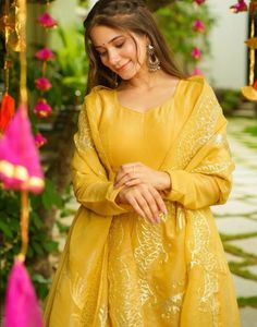 IDAHO Tavisi Yellow Suit Set