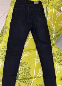 Classic Black Skinny Jeans