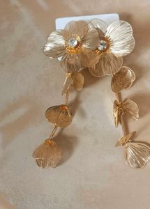 Gold Flower Dangle Earrings
