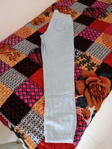 Light Wash Relaxed Fit Jeans