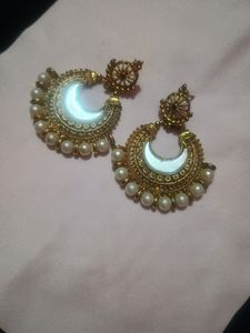 This Is 🤍 White Pearl 🫧mirror 🪞Work Earing