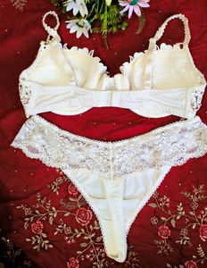 very sexy lace detail bra with thong