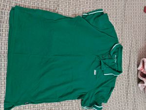 8 Bundle of Men's T-Shirts