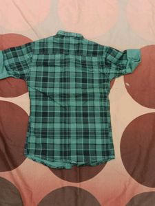 kids Green Plaid Button-Up Shirt