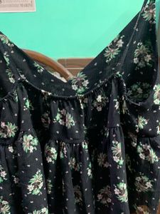 Chic Floral Print Spaghetti Strap crop top