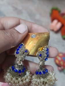 Stunning Blue &amp; Pearl Jhumka Earrings